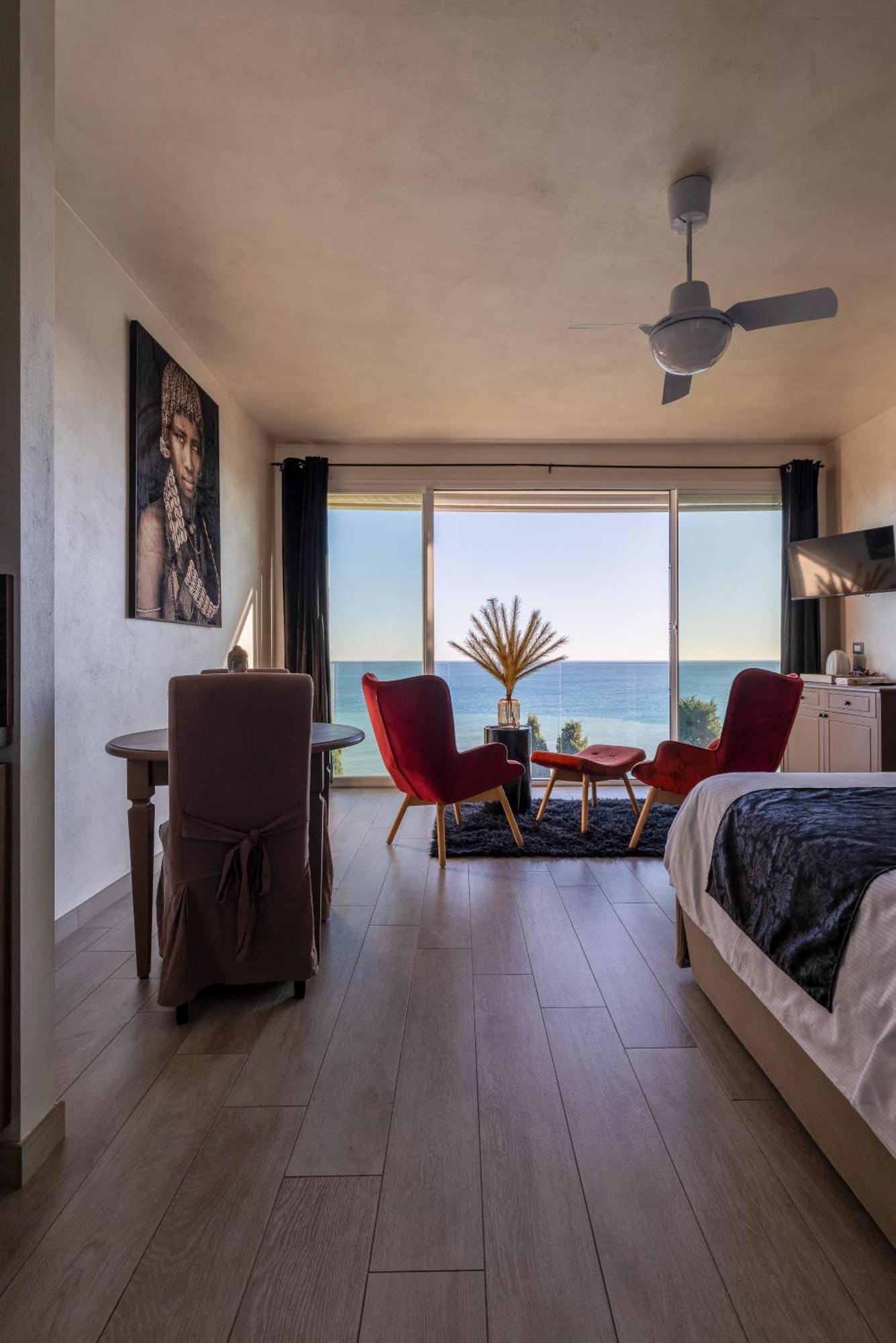 Baba Residences 3*