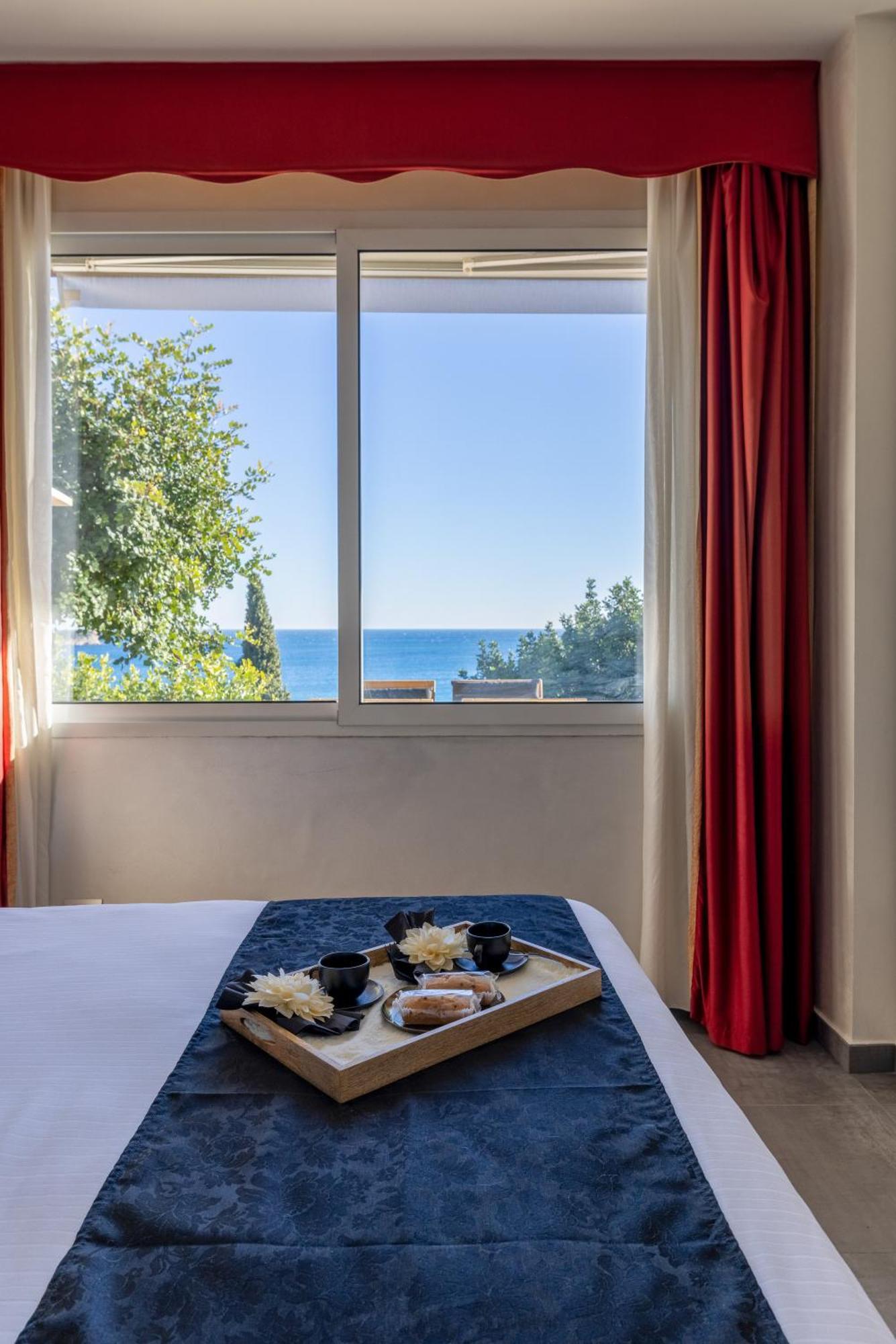 Baba Residences 3*